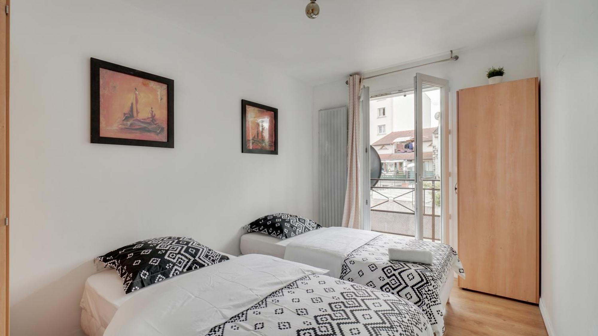 Chic Apart With Parking Near Paris Обервилье Экстерьер фото